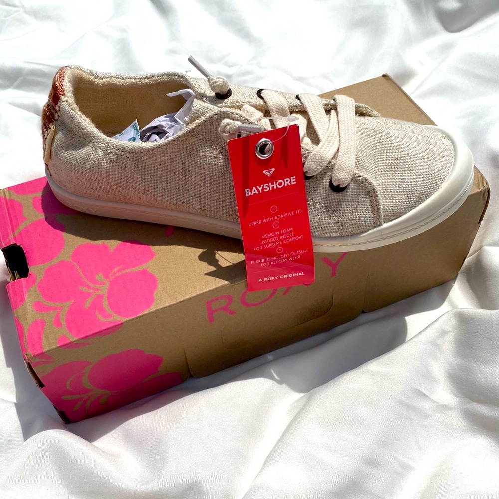 Roxy sneakers